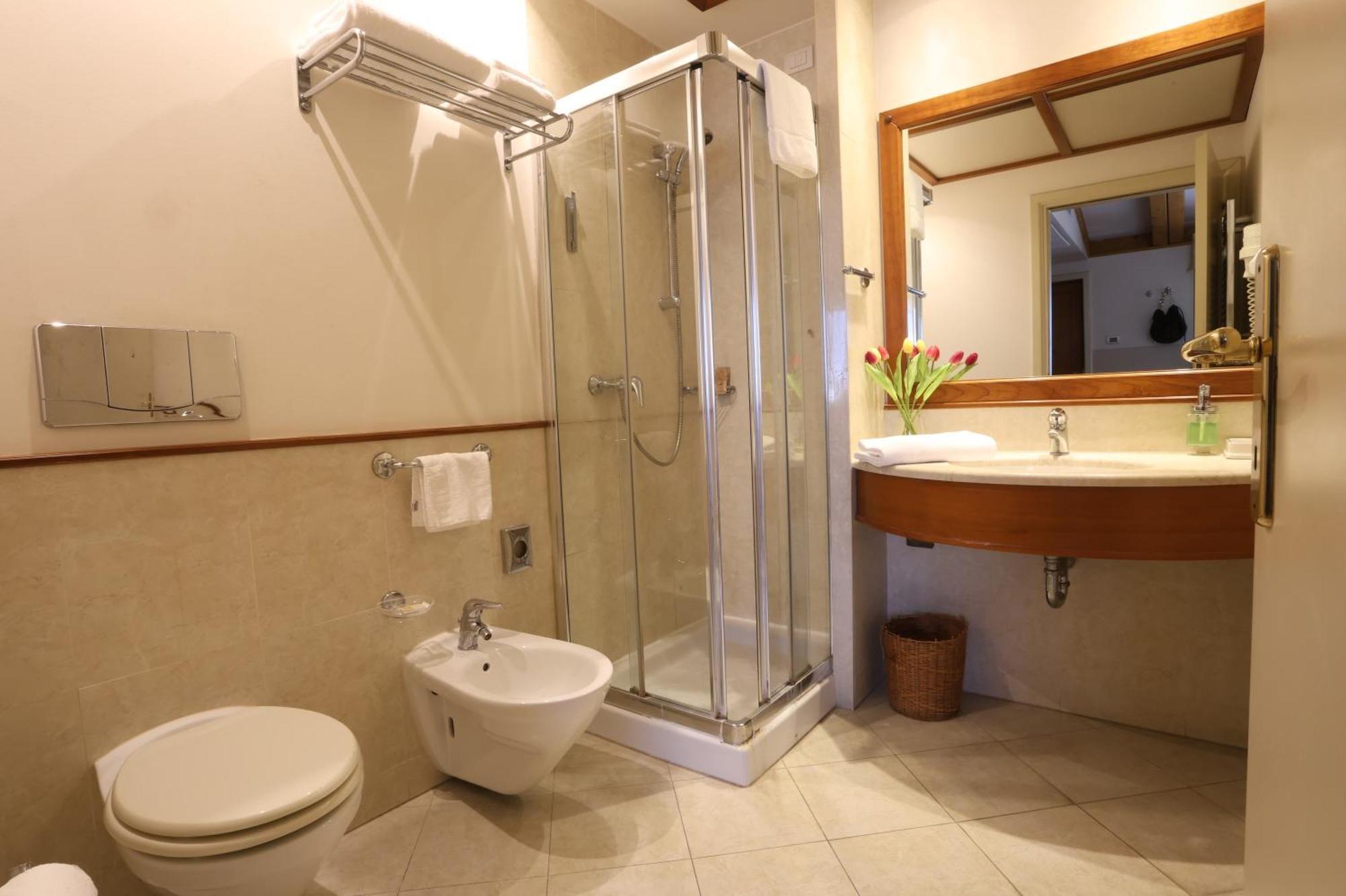 Hotel Della Torre 1850 Ponte San Marco Екстериор снимка