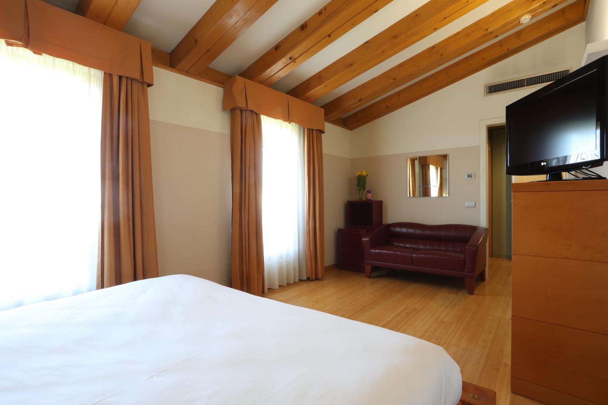 Hotel Della Torre 1850 Ponte San Marco Екстериор снимка