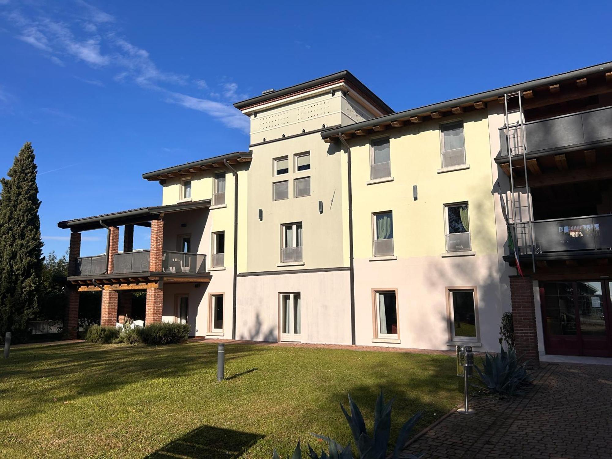 Hotel Della Torre 1850 Ponte San Marco Екстериор снимка